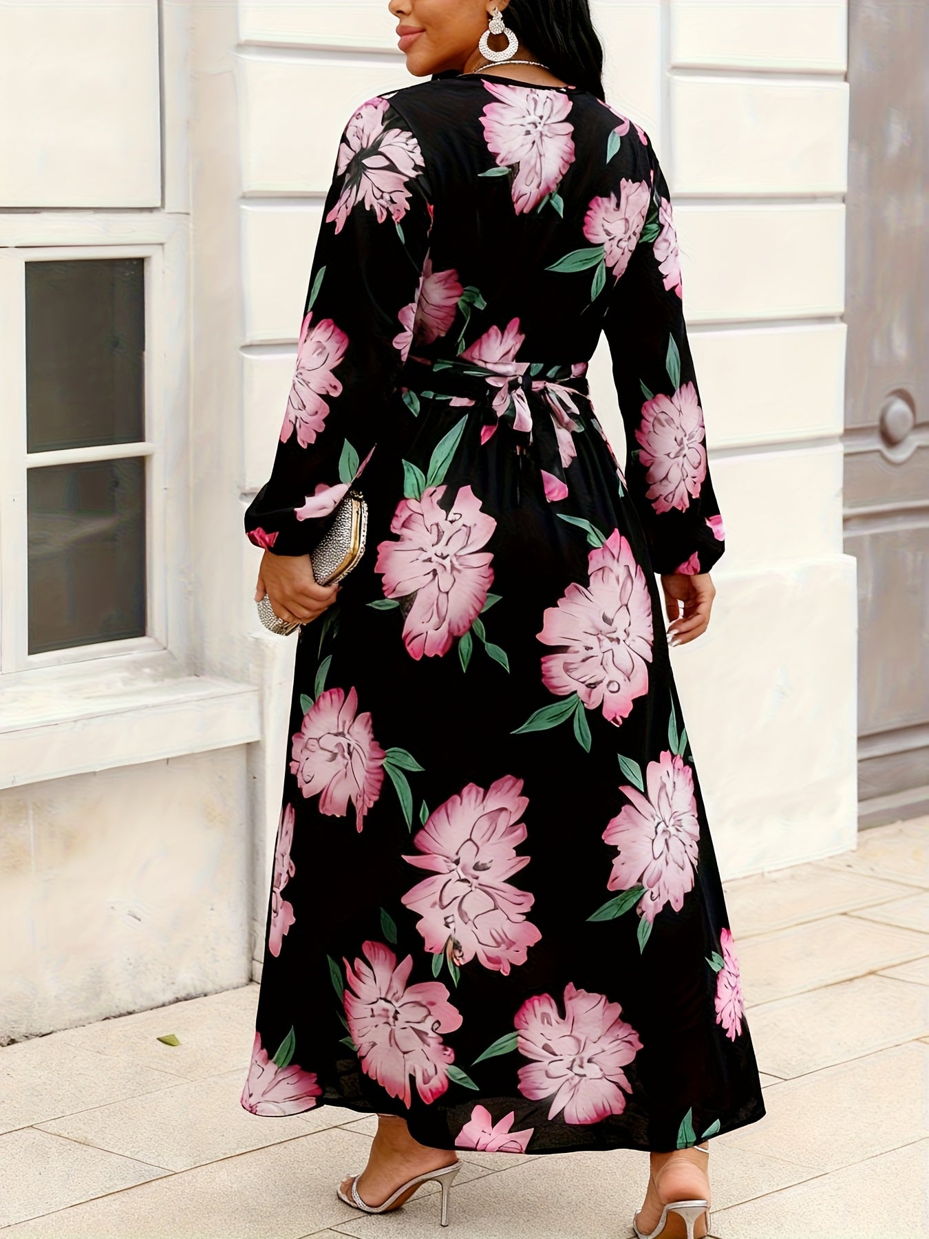 Plus Size, Women's Plus Size Maxi Dress V-Neck Tropical Print A-Line Beach Dress with - Semi-Sheer H-Line Maxi Dress Suitable for Resort Wear, Summer Dresses, Casual Outfits - Machine Washable Long Maxi Length