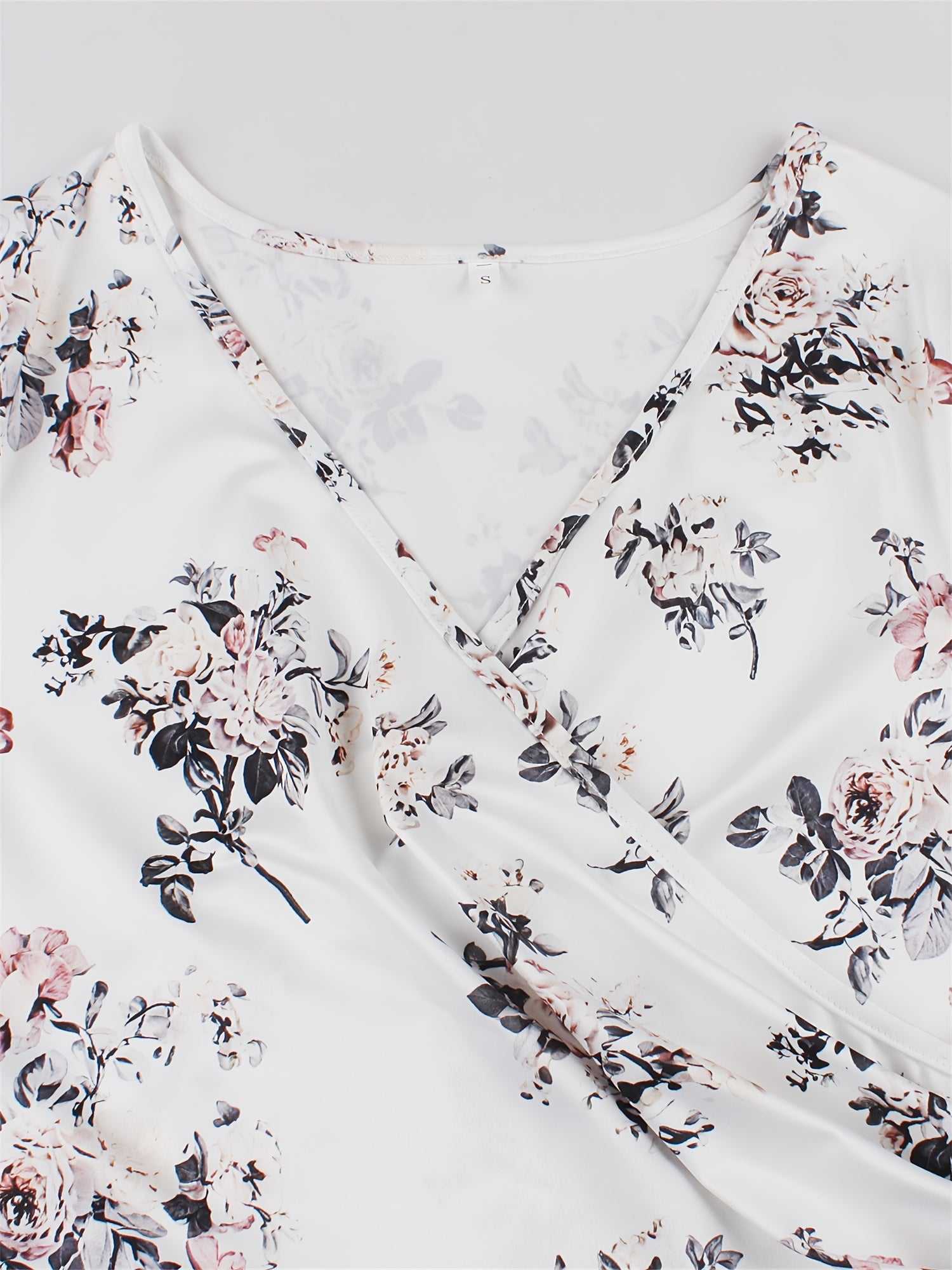 Print Knee-Length Dress - Stretchy Polyester, Machine Washable, White with Black & Pink Flowers, Ideal for Casual Parties, Comfortable Fashion|Sleeveless Dress|Glossy Texture, Plus Size Summer Dresses